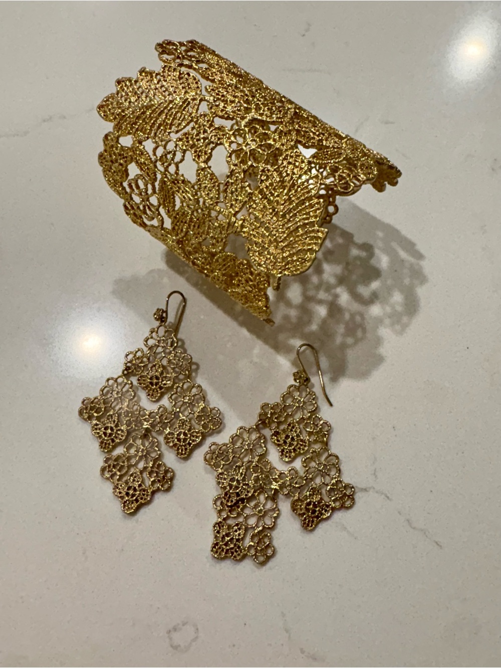 Stella & Dot Gold Filigree Cuff Bracelet & Drop Earrings Set